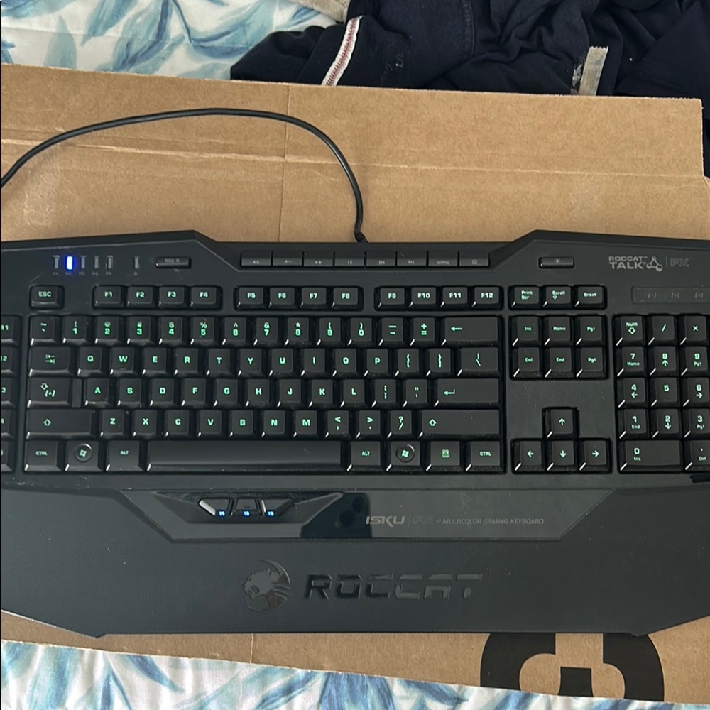Roccat ISKU/FX Gaming Keyboard